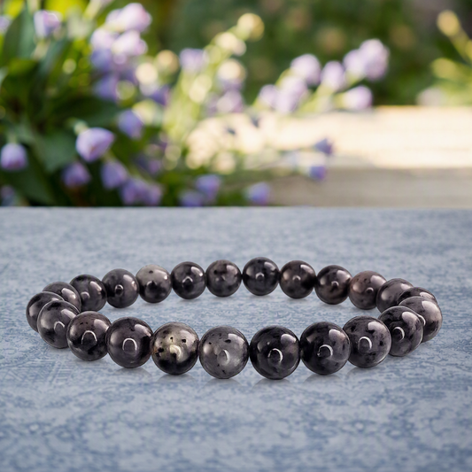 Bracelet Labradorite Noire — Écouter ton intuition